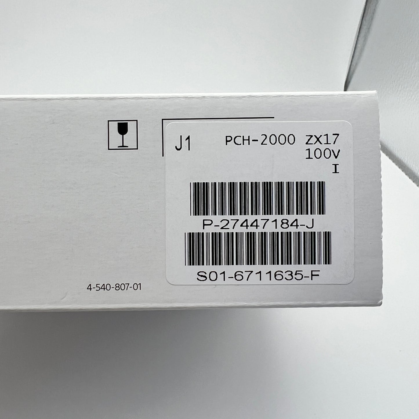 Sony PS Vita Red Black Super Value Pack PCH-2000ZX17