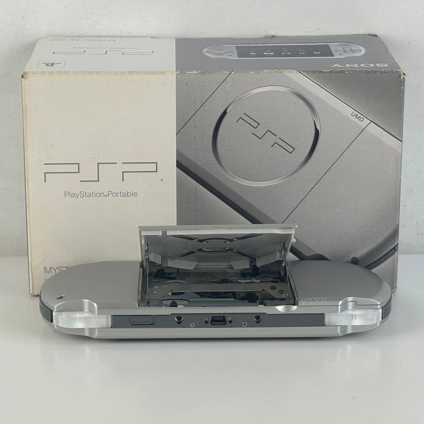 Sony PSP 3000 Mystic Silver PSP-3000MS