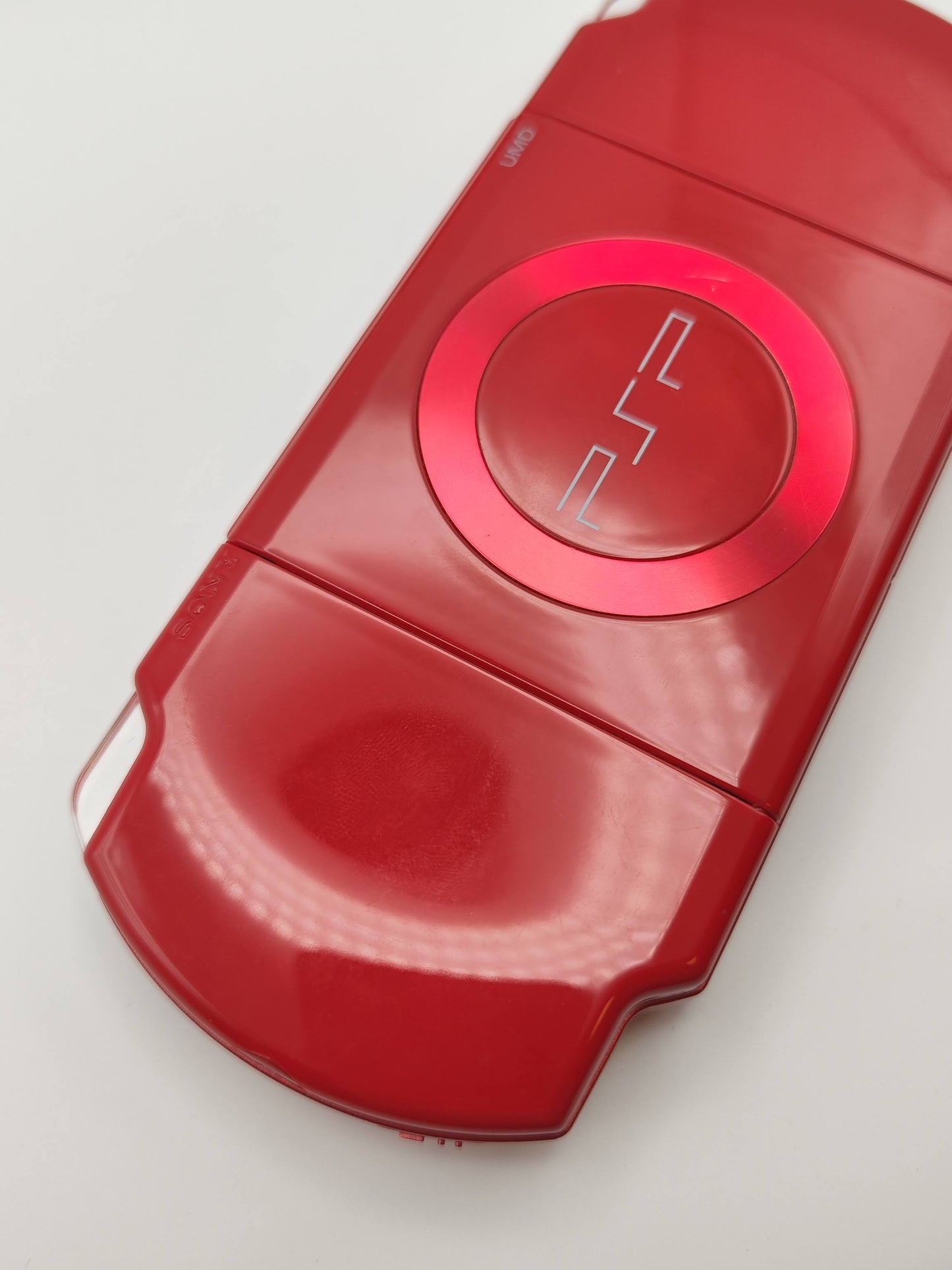 Sony PSP 2000 Deep Red Value Pack PSP-2000DR