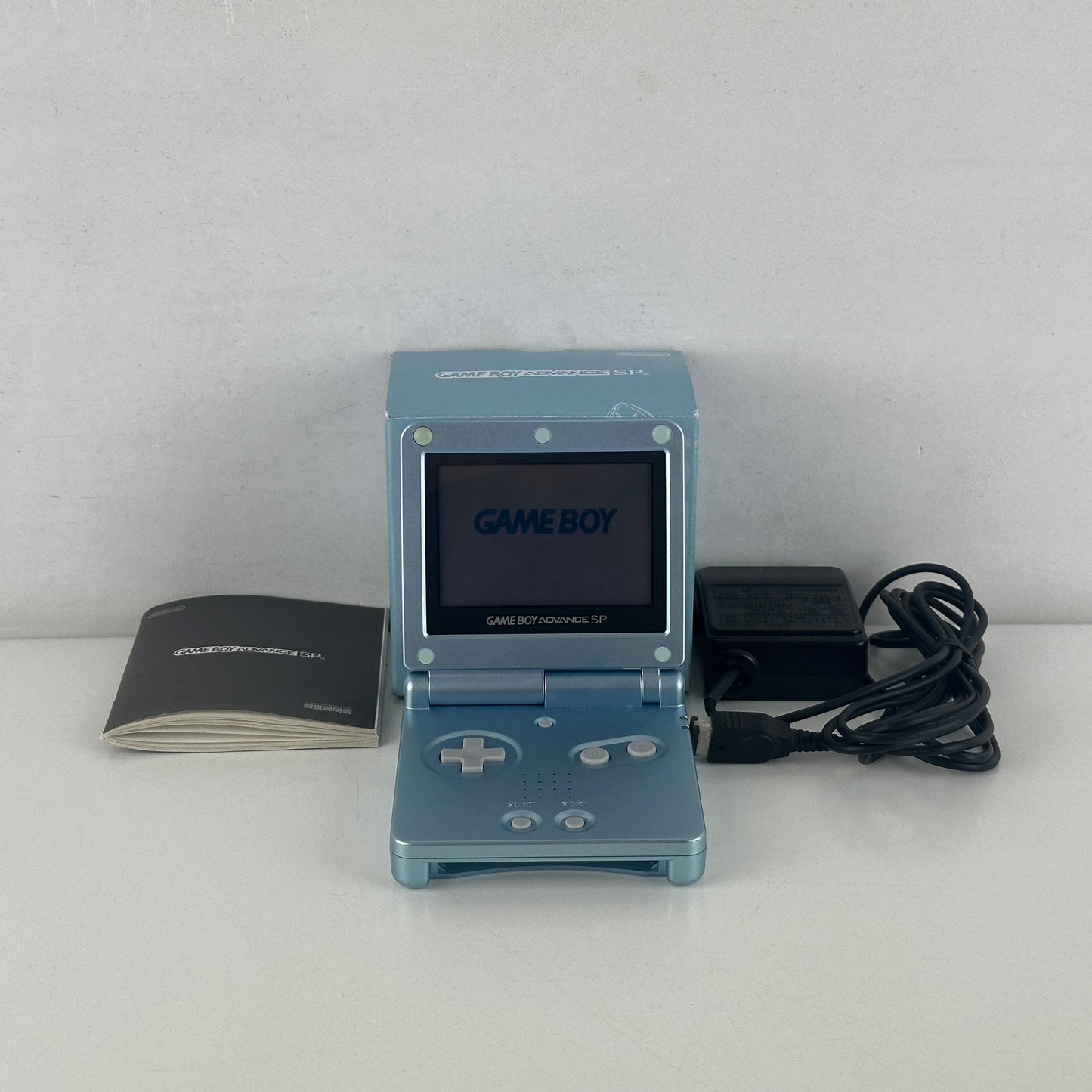 Nintendo Game Boy Advance SP Pearl Blue AGS-001