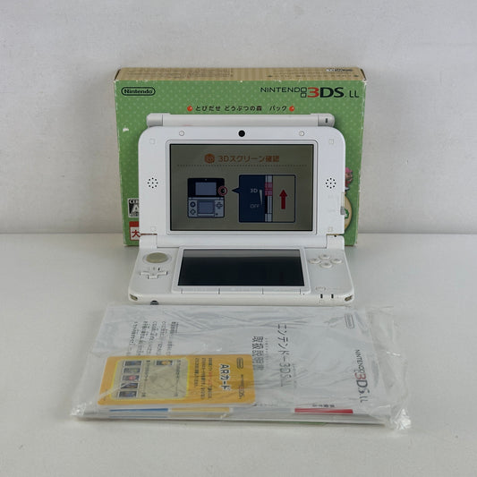 Nintendo 3DS XL Animal Crossing New Leaf