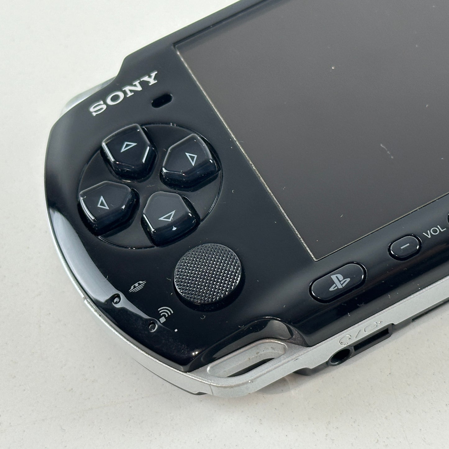 Sony PSP 2000 Piano Black PSP-2000PB No Box