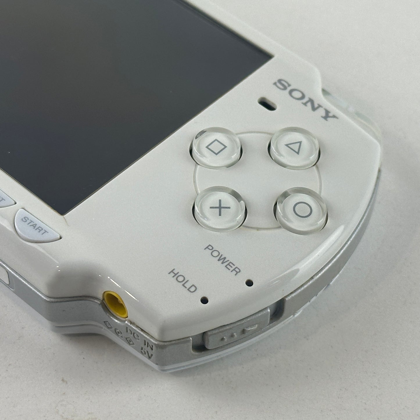 Sony PSP 2000 Ceramic White PSP-2000CW No Box