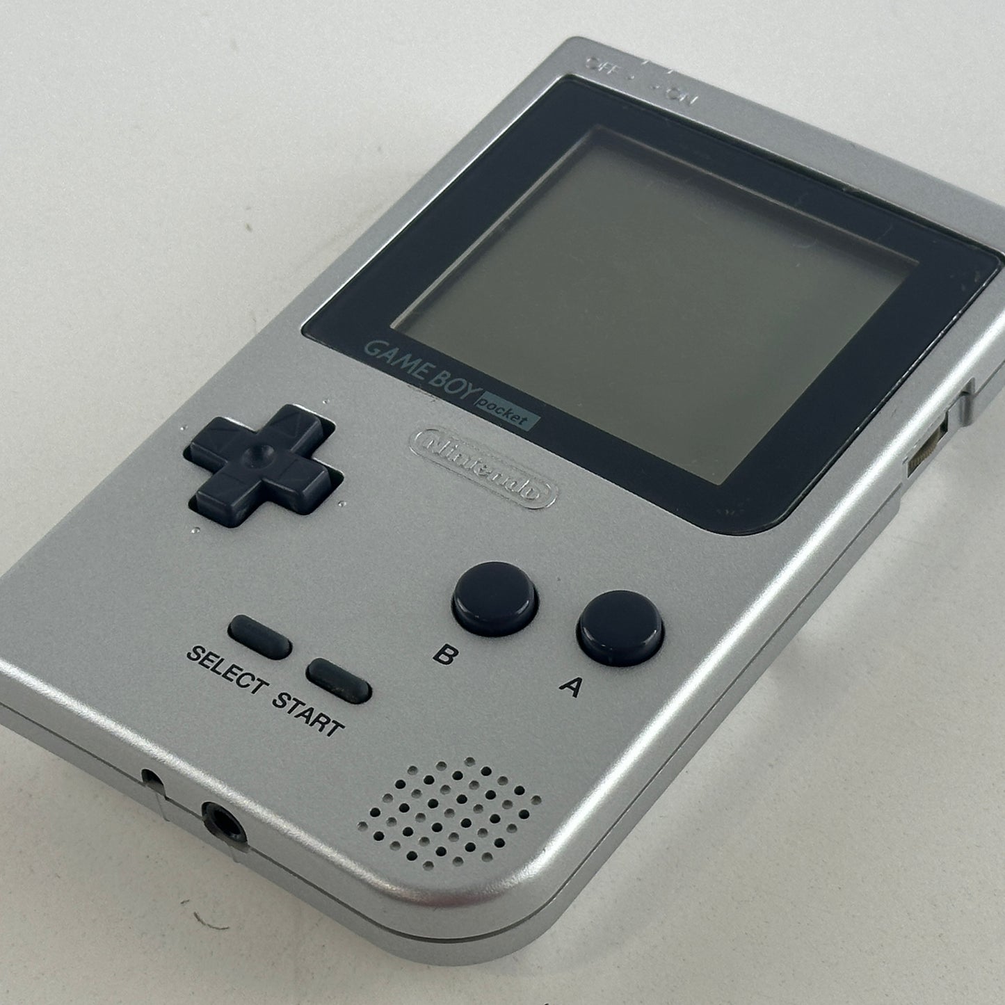 Nintendo Game Boy Pocket Silver MGB-001