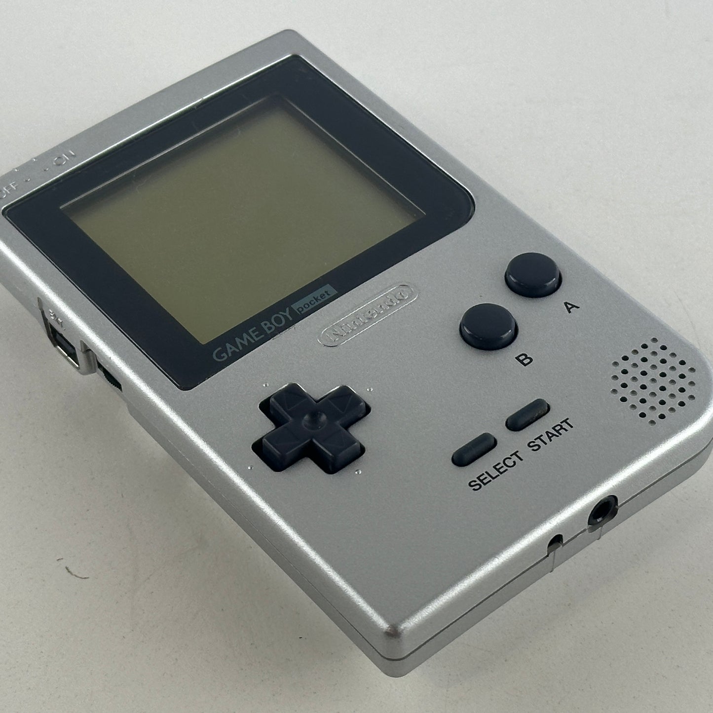 Nintendo Game Boy Pocket Silver MGB-001