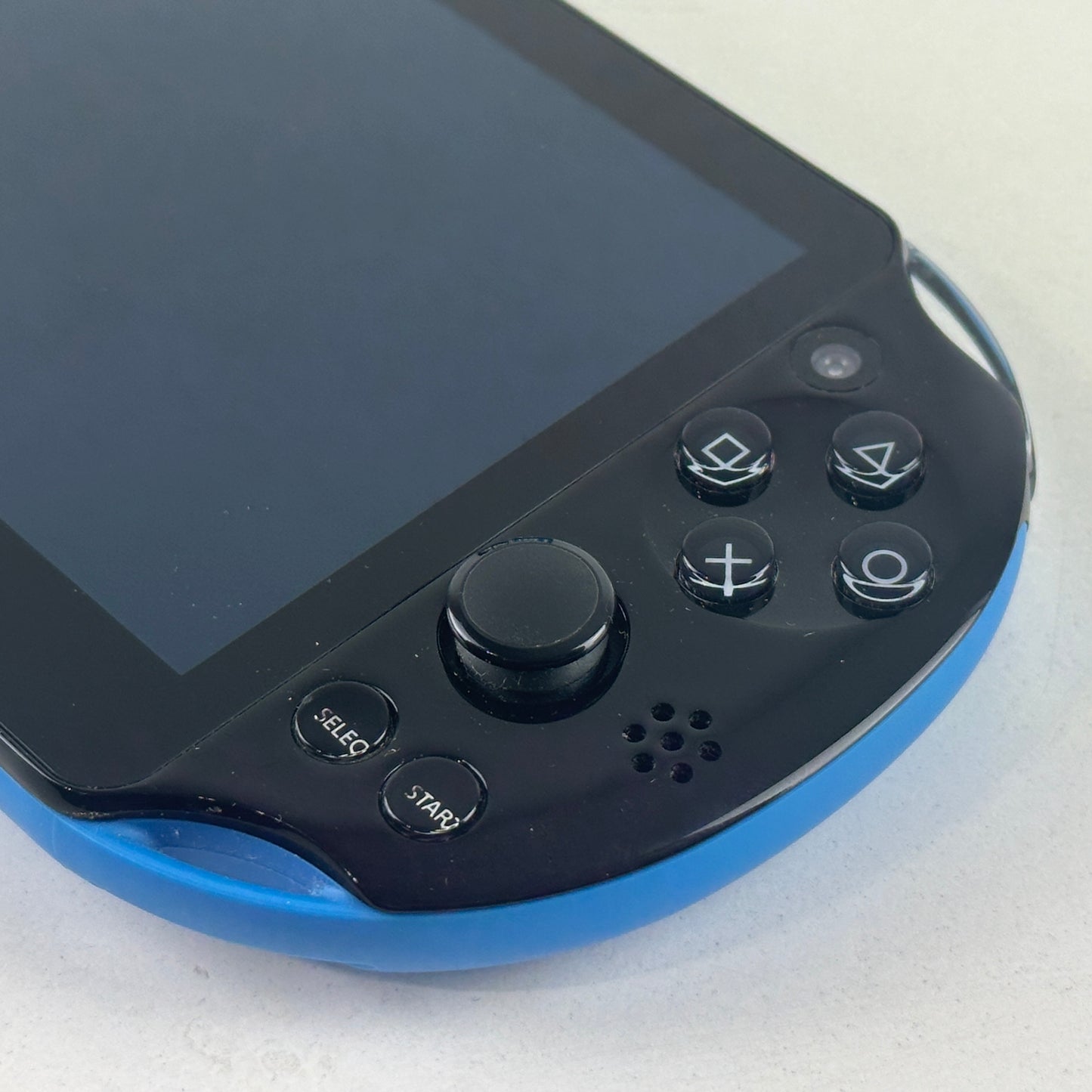 Sony PS Vita Blue Black Wi-Fi Debut Pack PCH-2000ZX18