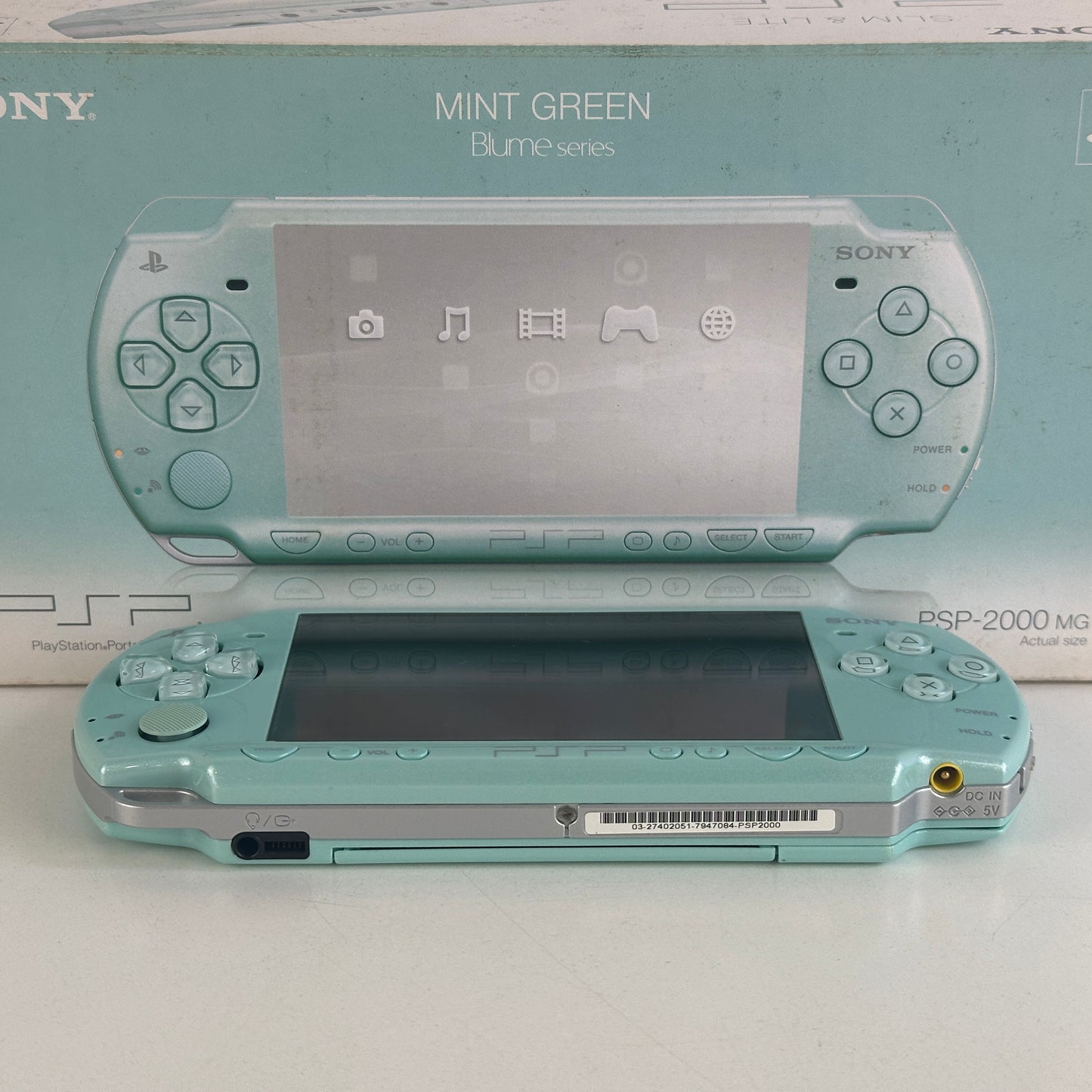 [ RARE ] Sony PSP 2000 Mint Green PSP-2000MG