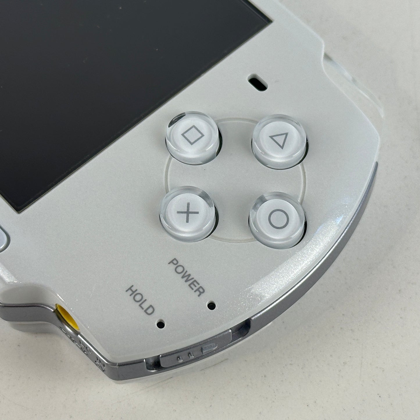 Sony PSP 3000 Pearl White PSP-3000PW