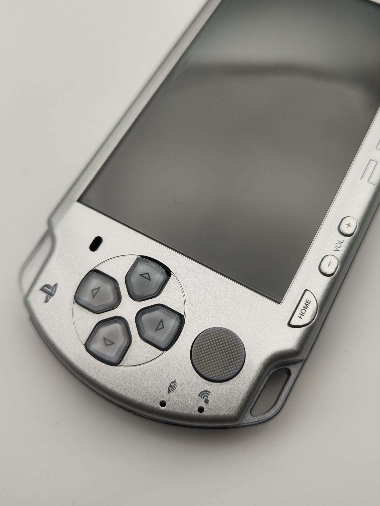 Sony PSP 2000 Ice Silver PSP-2000IS