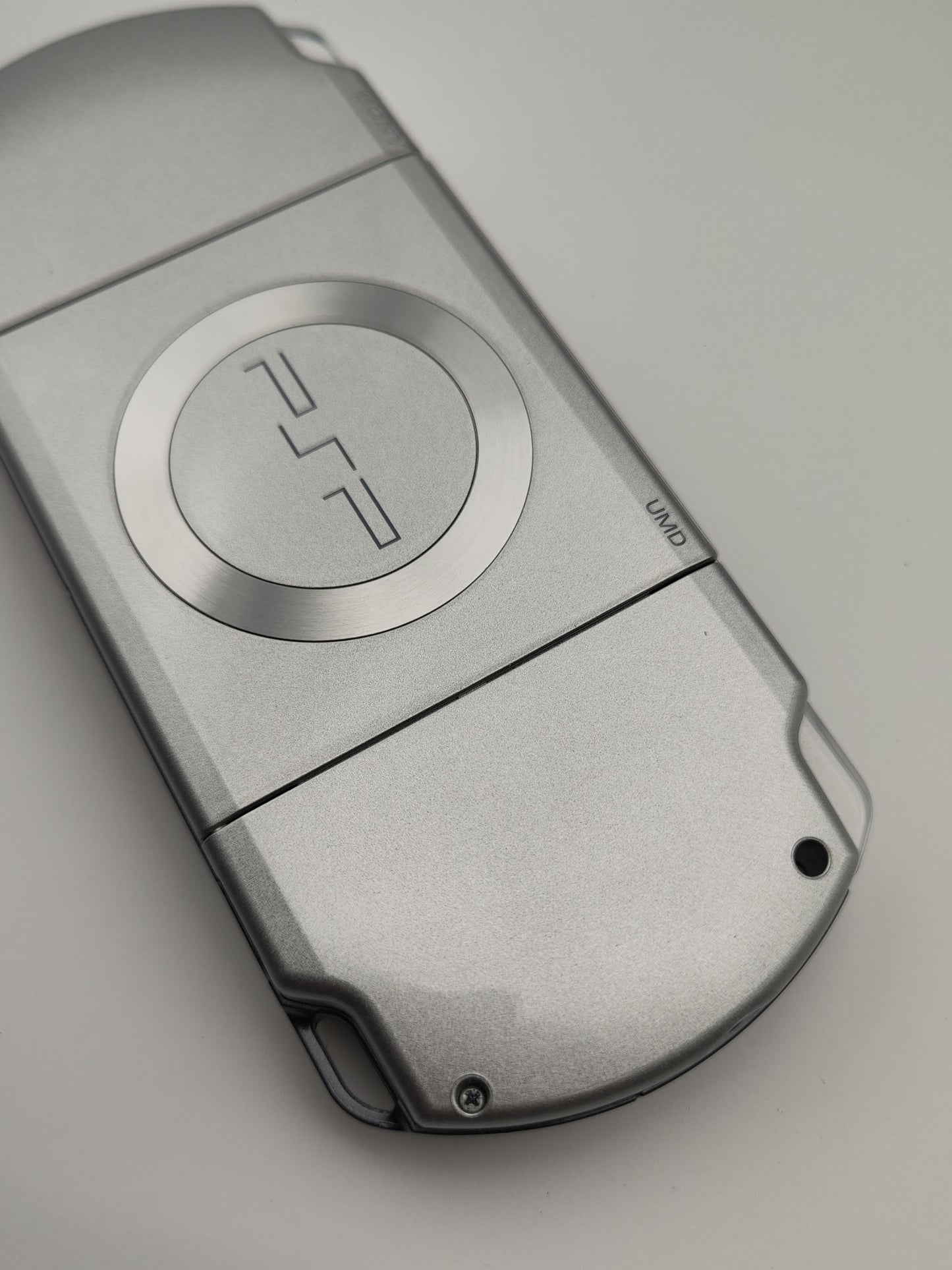 Sony PSP 2000 Ice Silver PSP-2000IS