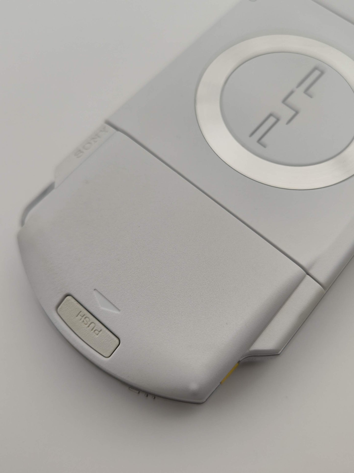 Sony PSP 1000 Ceramic White Value Pack PSP-1000KCW No Box