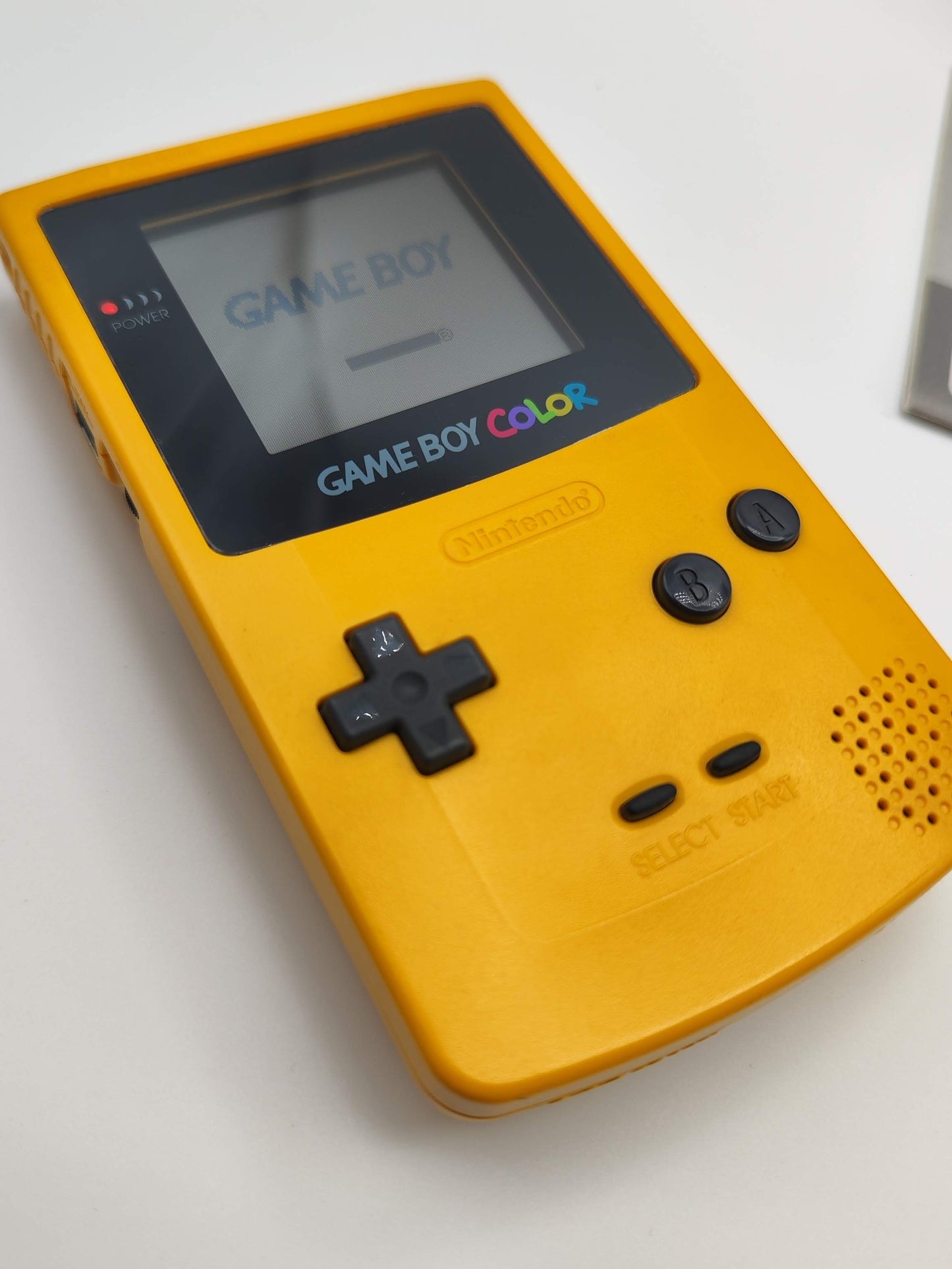 Nintendo Game Boy Color Yellow CGB-001