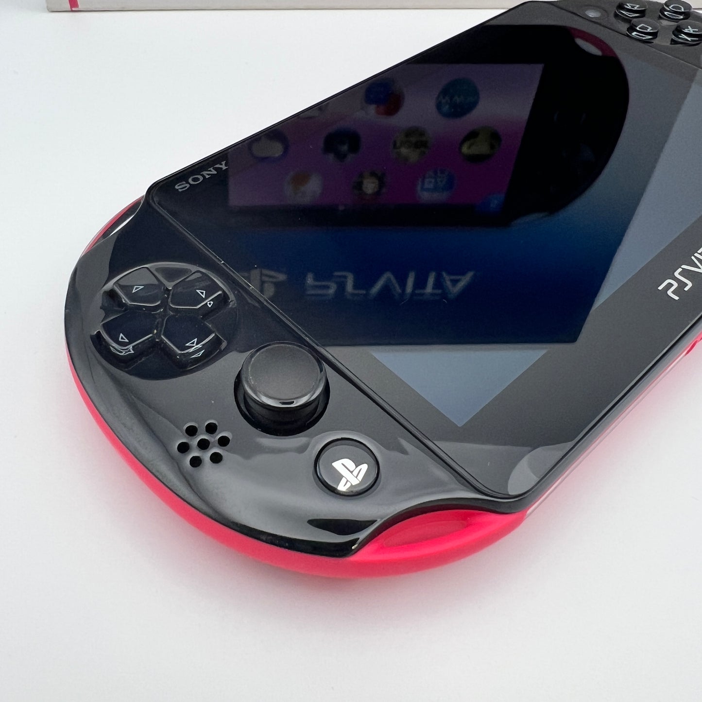 Sony PS Vita Pink Black PCH-2000ZA15