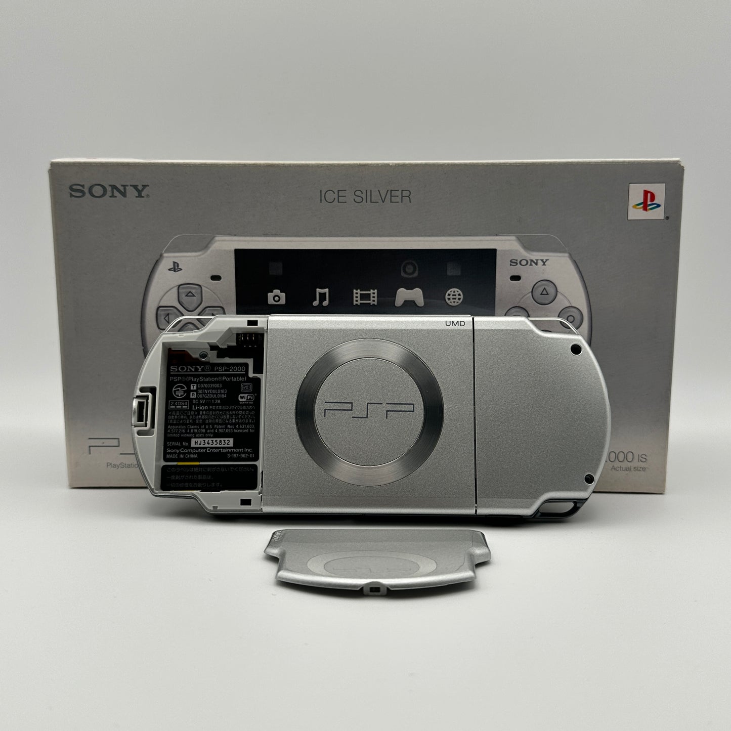 Sony PSP 2000 Ice Silver PSP-2000IS