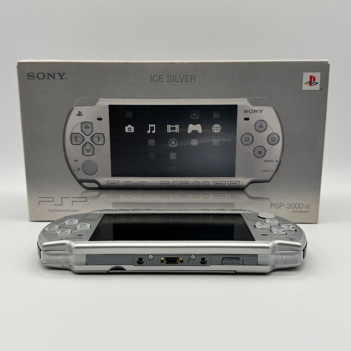 Sony PSP 2000 Ice Silver PSP-2000IS