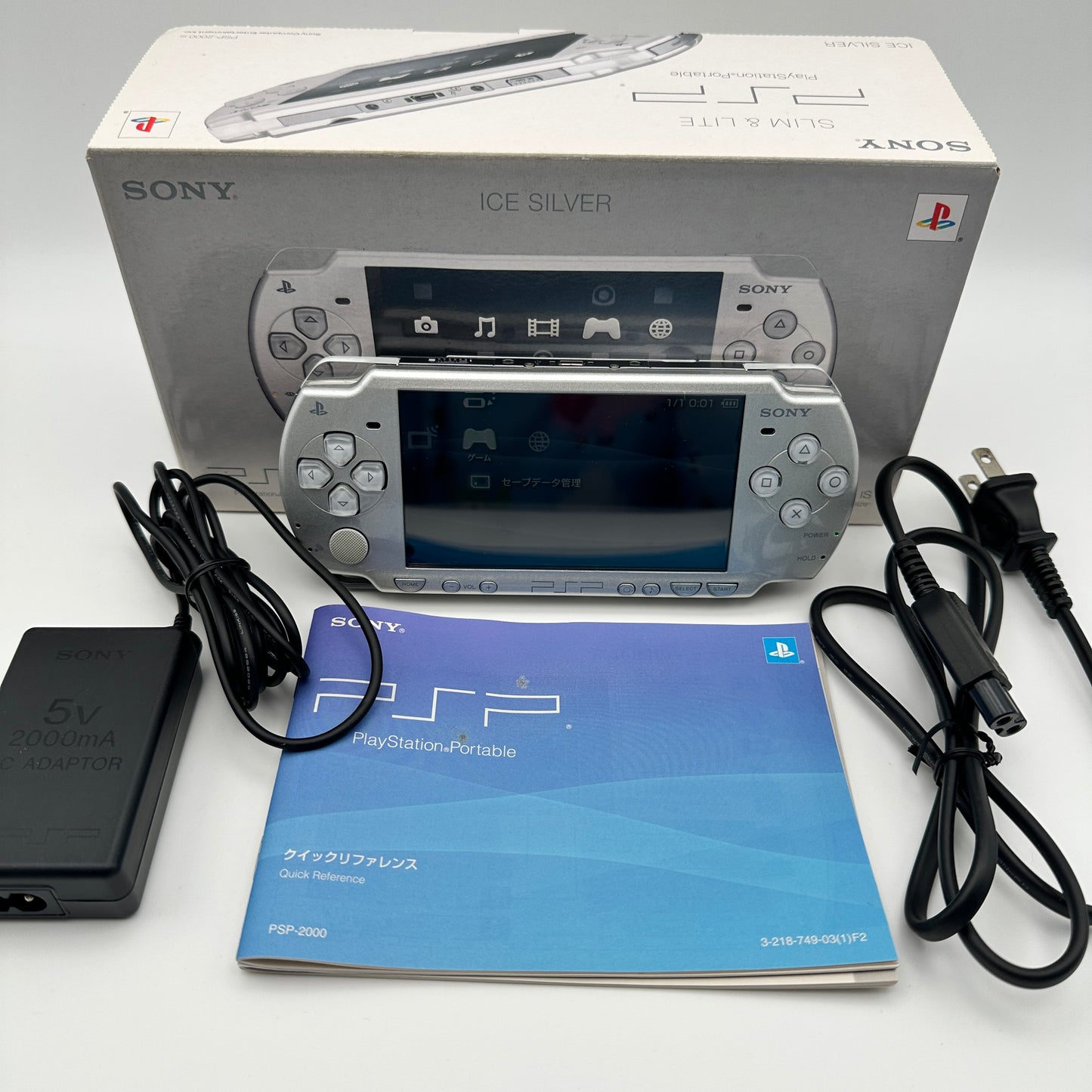 Sony PSP 2000 Ice Silver PSP-2000IS